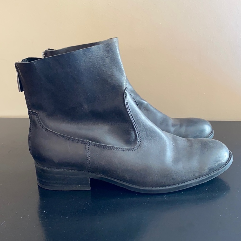 Adam Tucker by Me Too Black Leather Ankle Boots
